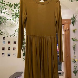 Open back long sleeve dress. Nice thick and stretchy material!